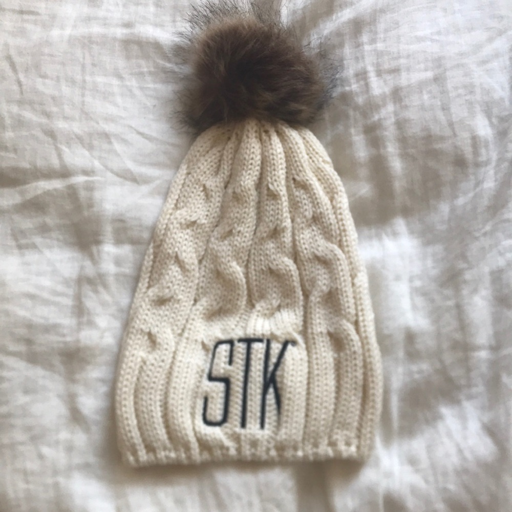 Knit Beanie with Pom Pom - Cream Color